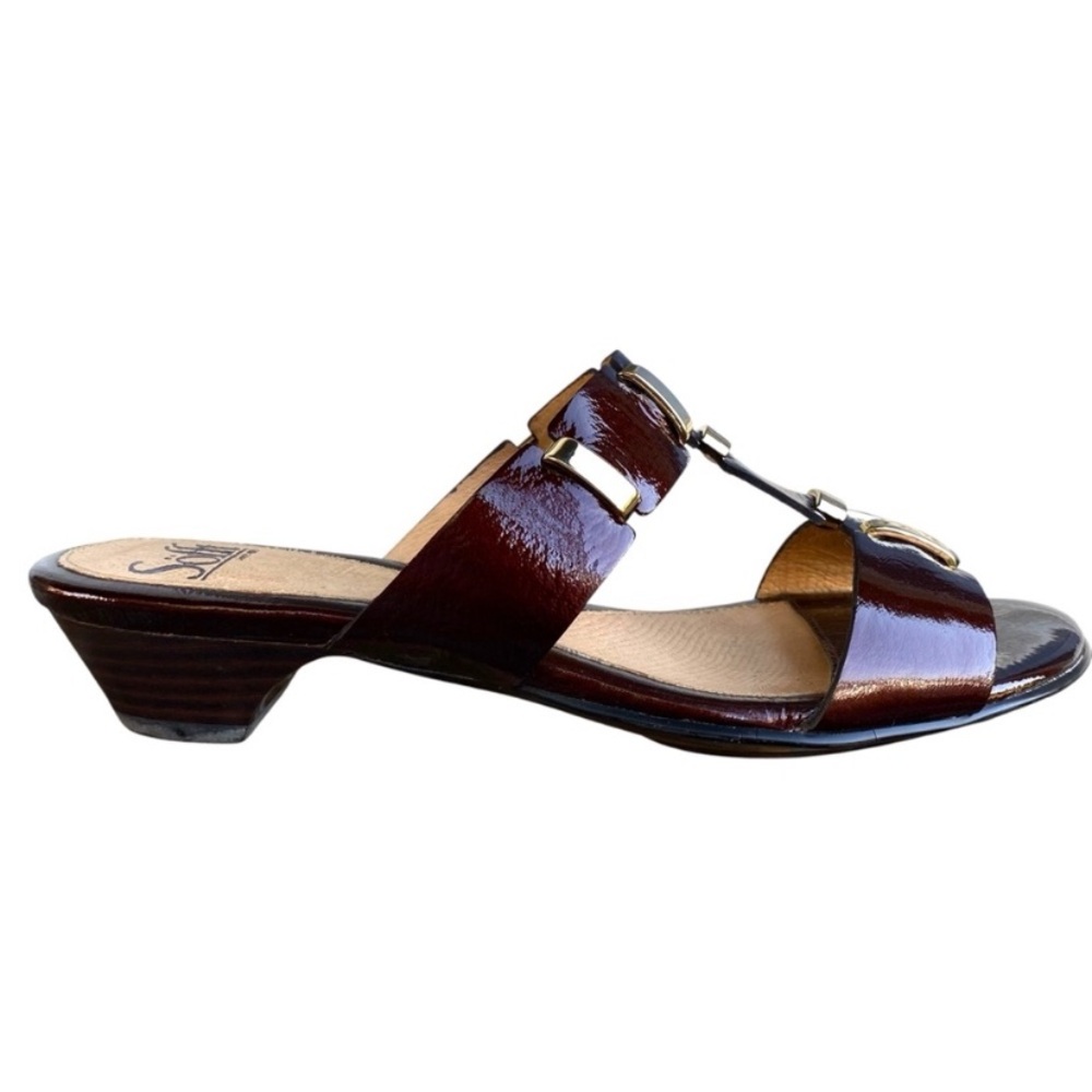 Sofft Womens Dark Burgundy Patent Leather Gold Accents Flat Slide
Sandal Sz 7.5 - Picture 5 of 8